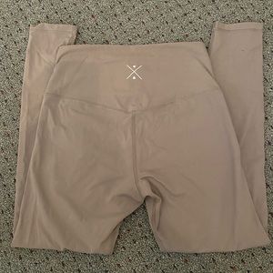 Free Spirit Outlet Balance Leggings